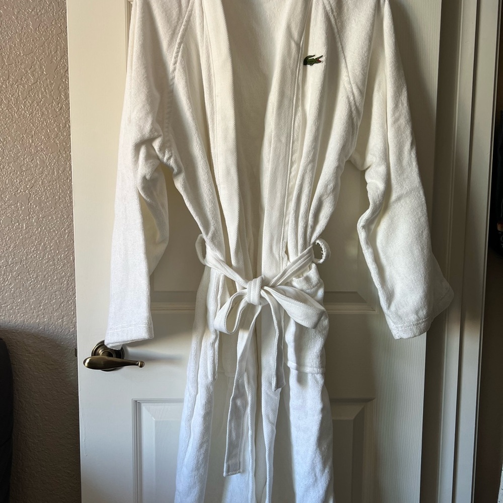 Lacoste Classic White Robe - brand new!